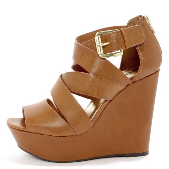 soda strappy sandals